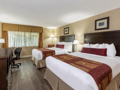 Ramada By Wyndham 3*